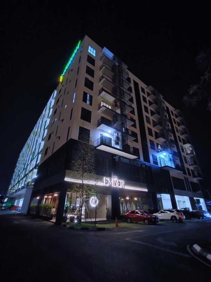 Armadale Galacity Minimalist 3 Bedrooms Entire Apartment