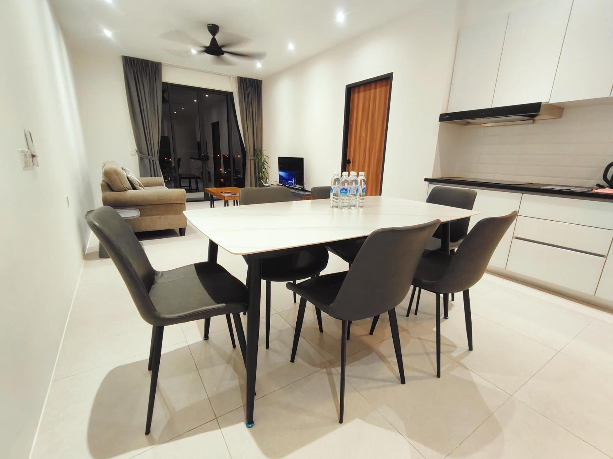 Armadale Galacity Minimalist 3 Bedrooms Entire *